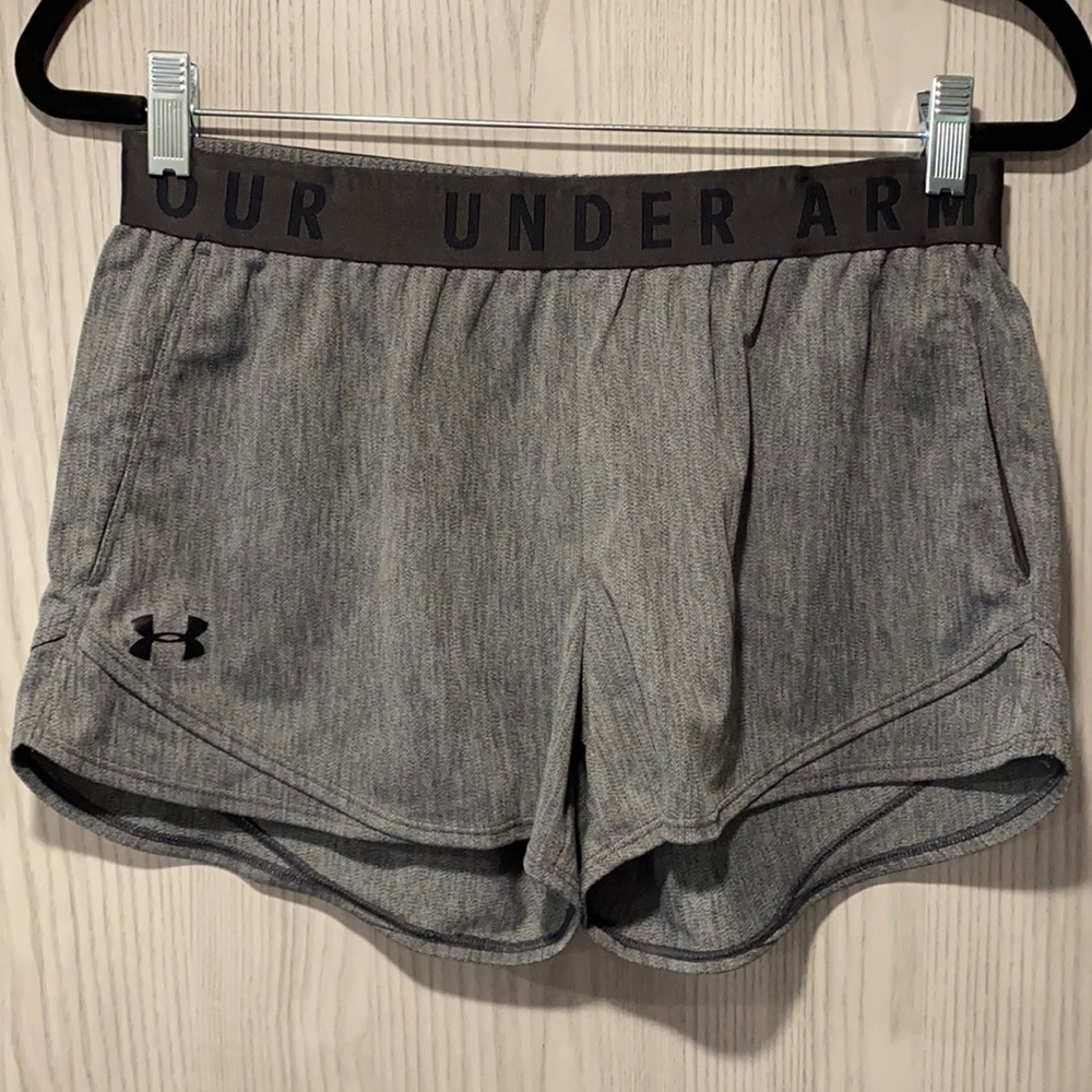Under Armour heat gear gray shorts